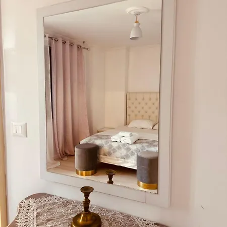 Apartment Mira's In Durres